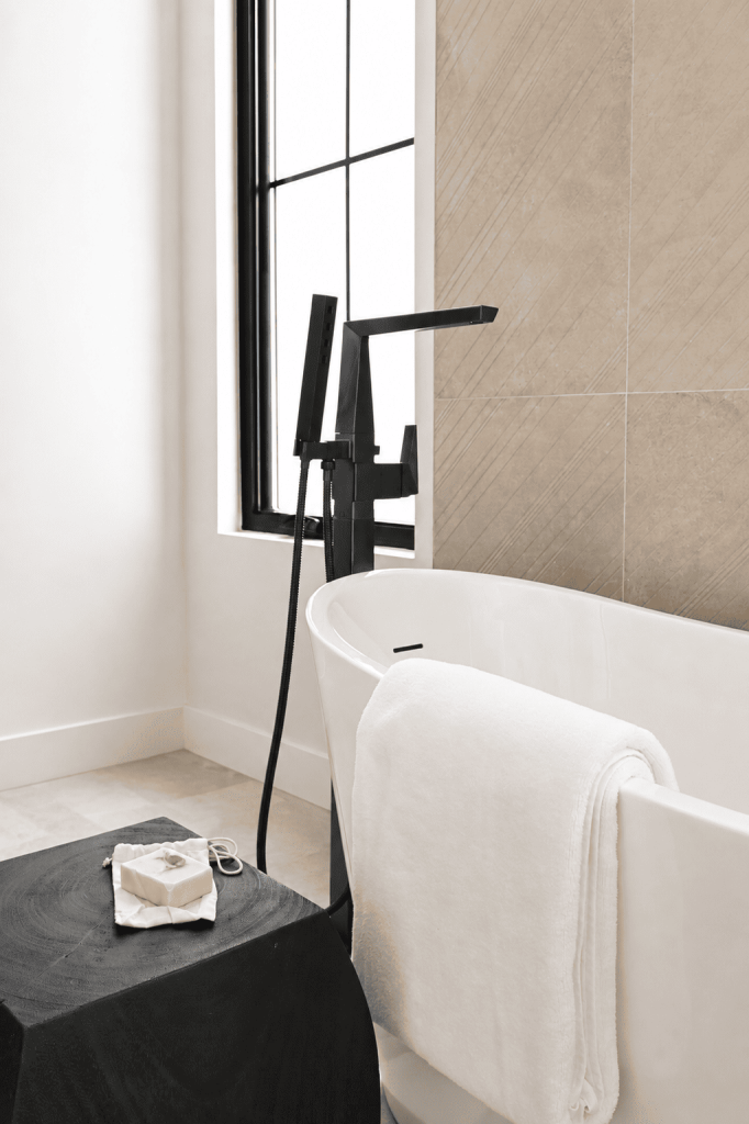 portfolio-Juniper-Wichita-bathroom